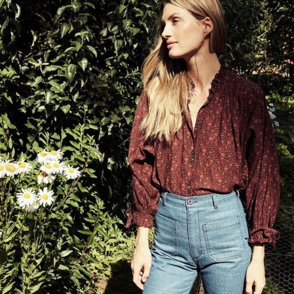 Doen Rose Top In Aubergine Prairie Paisley